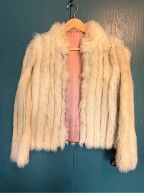 Vintage Saga Fox white fur coat